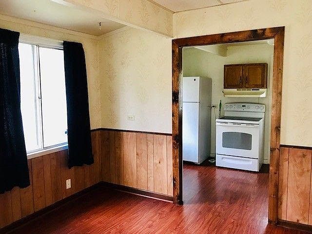 2nd image of 506 Ruth St