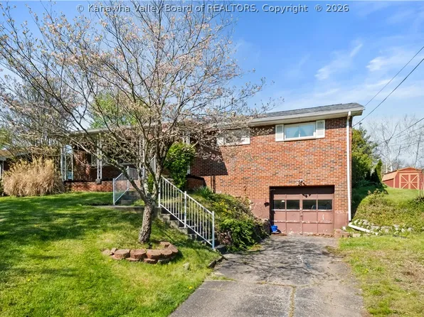 5311 Koontz Dr, Cross Lanes, WV 25313