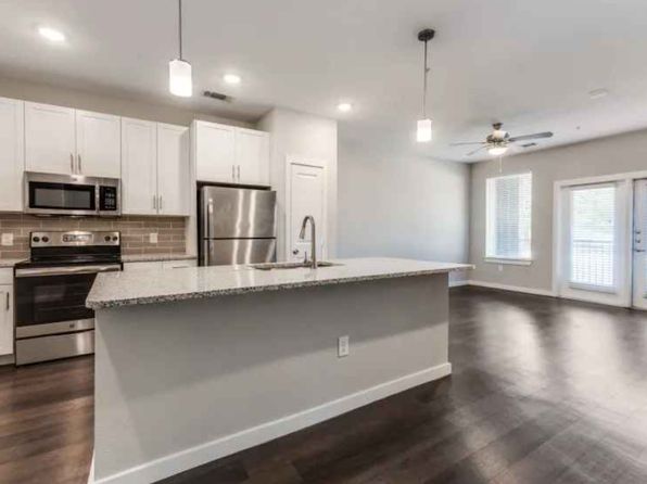 1900 N Beckley Ave #3043