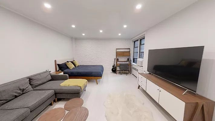1st image of 60 9th Ave #430