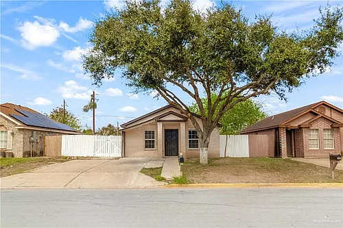 3812 Camellia Ave Photo 1