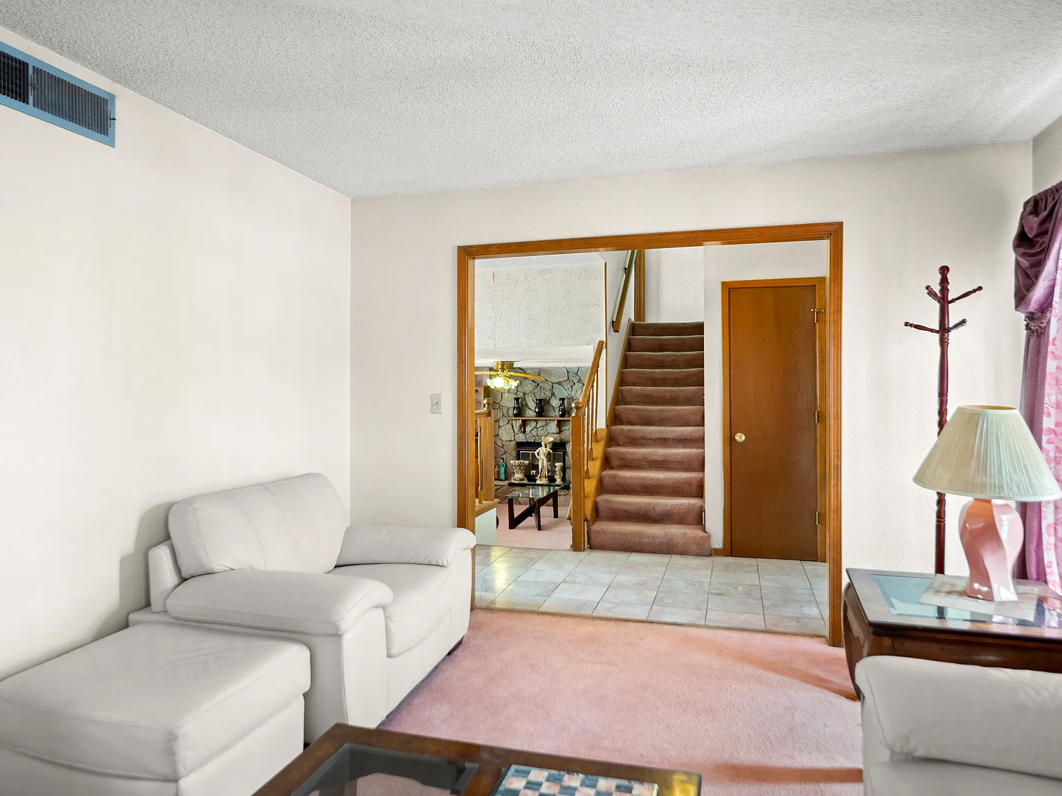 3 bed, 2.5 bath, 1784 sqft, $1,700 — Photo 4