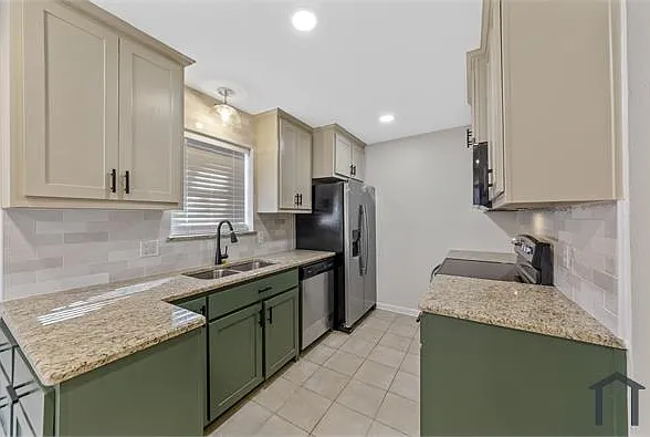 3014 Patricia Ln — Photo 22