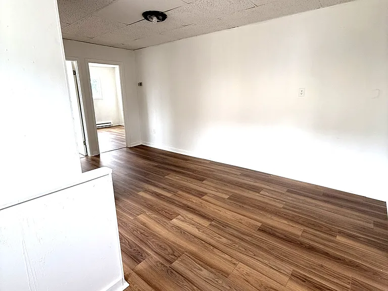 700 Throop St #2 — Photo 2