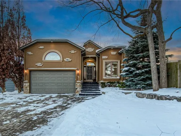 154 Forfar Ave, Kitchener, ON N2B 3A1
