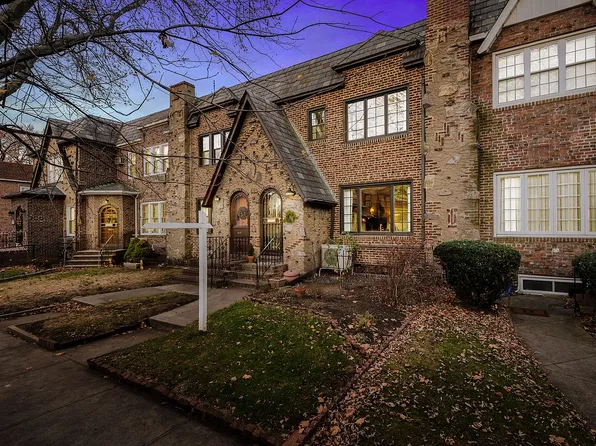 6459 83rd Pl, Flushing, NY 11379