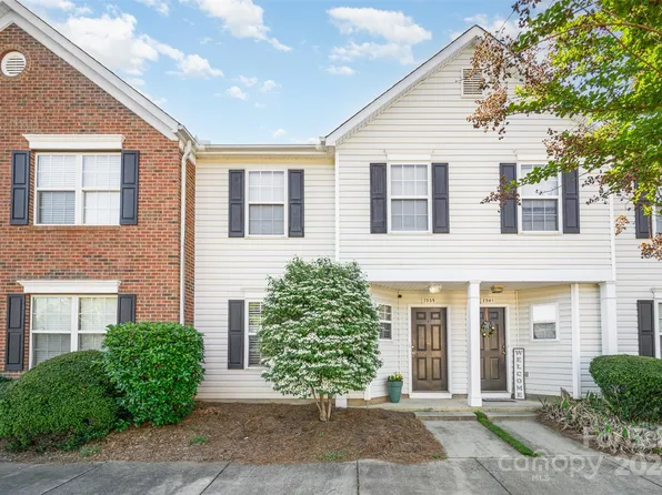 7539 Pilot Cove Ct, Denver, NC 28037