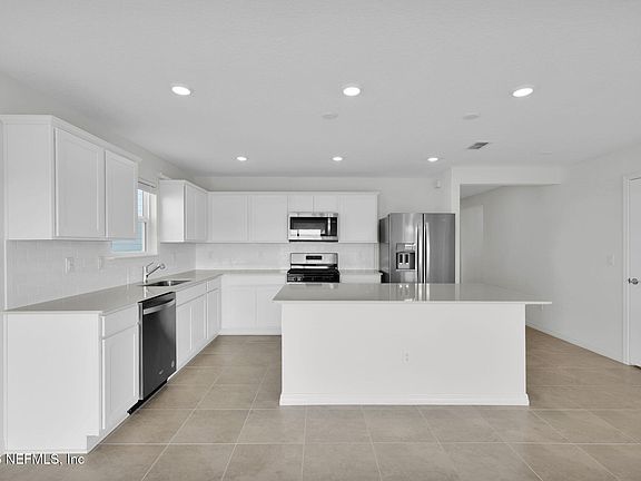 5th image of 7052 SANDPERCH Street