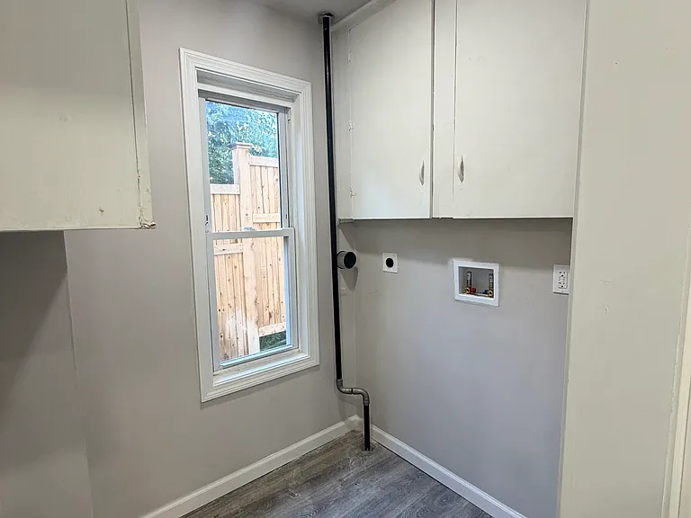 179 Sargeant St #1 — Photo 9