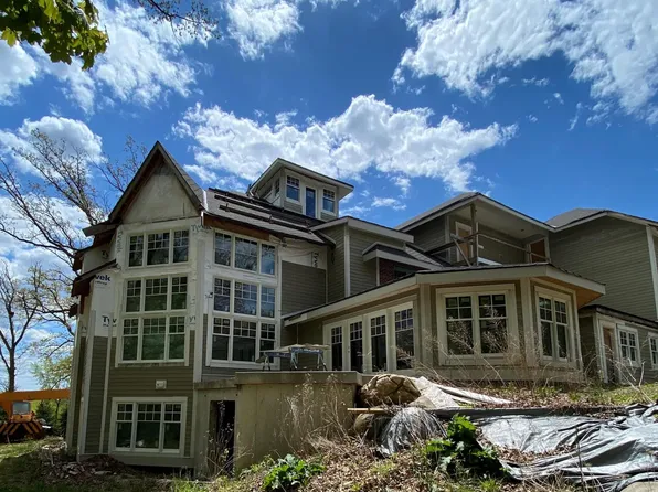 N45W25338 Lindsay Rd, Pewaukee, WI 53072