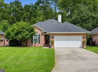 12 Oak Park Pl, Savannah, GA 31405