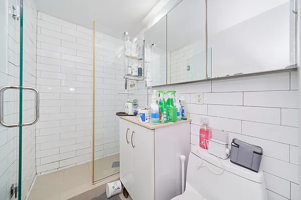 Rented by Living New York | media 13