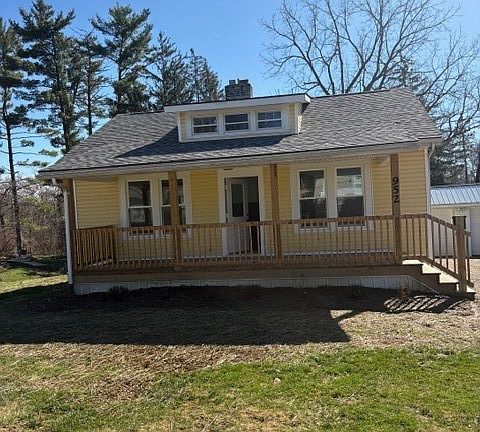2nd image of 952 Taylor St