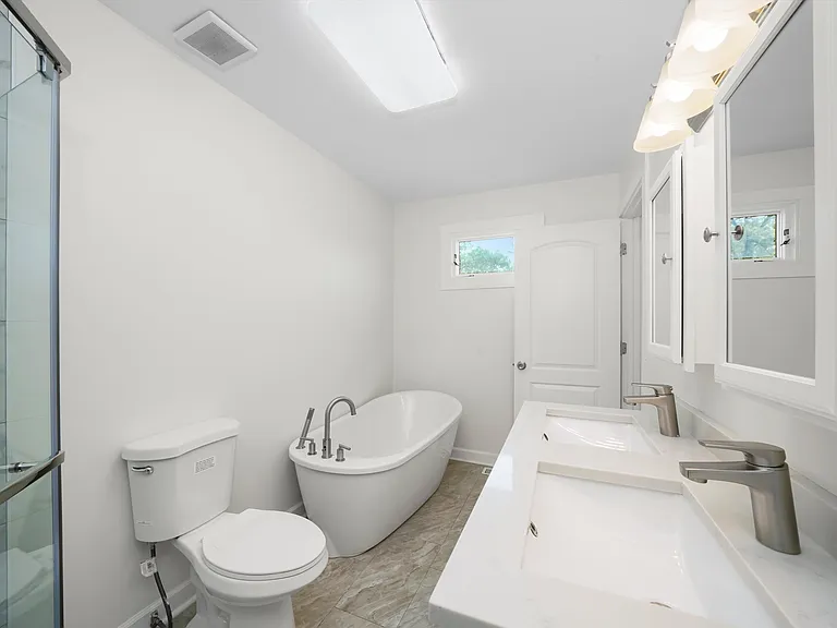 9771 W 143rd St — Photo 30