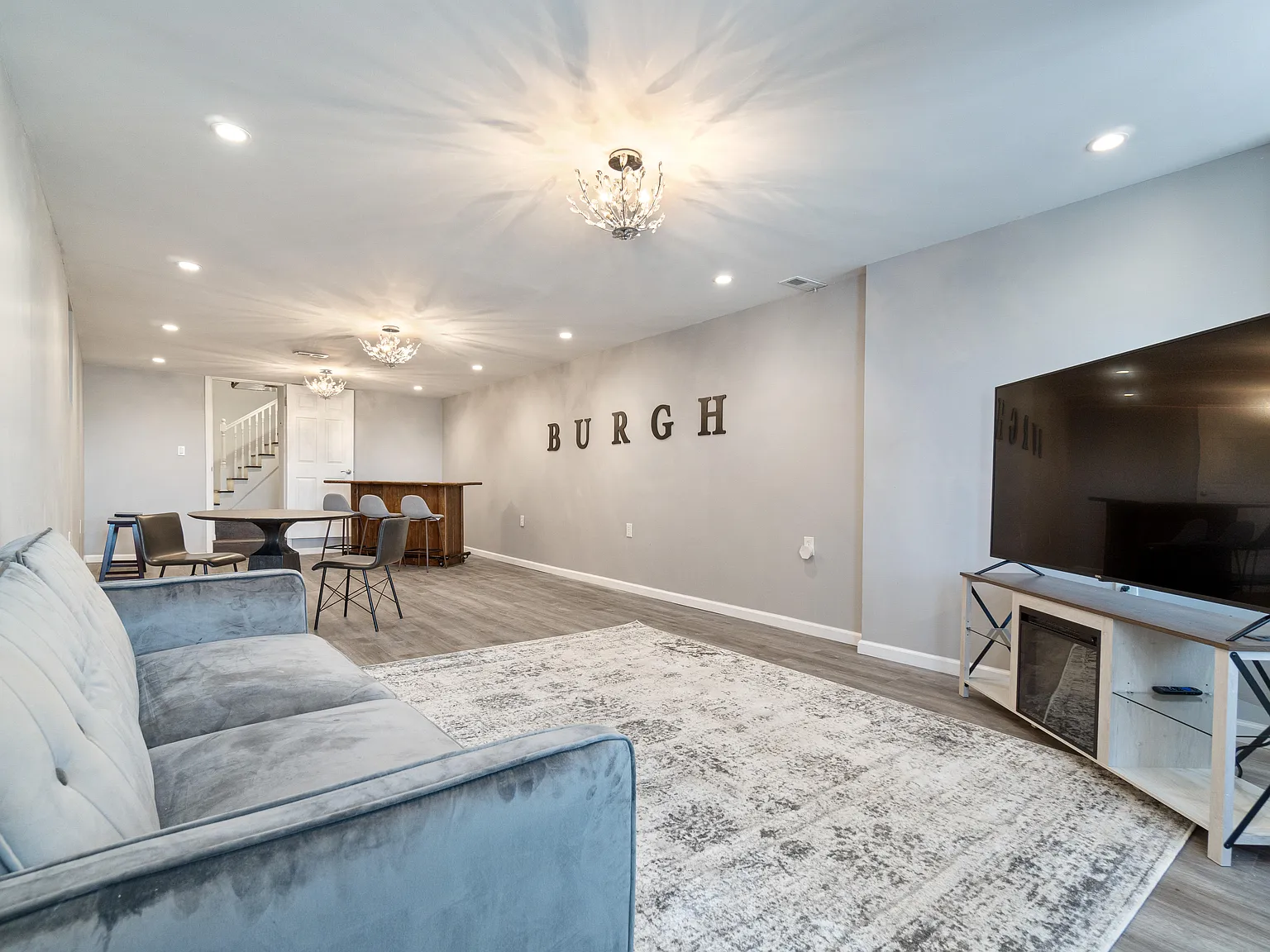 3 bed, 1440 sqft, $2,500 — Photo 3