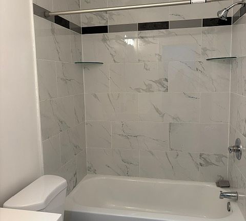 3rd image of 19 Galveston Pl SW Unit 202