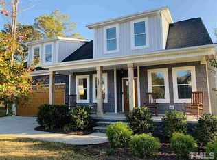 137 Chippenham Ct, Clayton, NC 27520