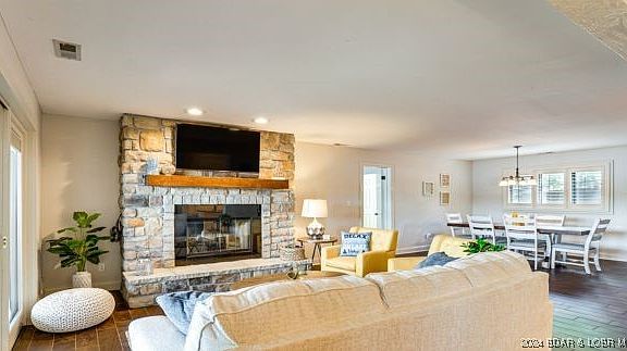 2nd image of 5940 Baydy Peak Rd #316