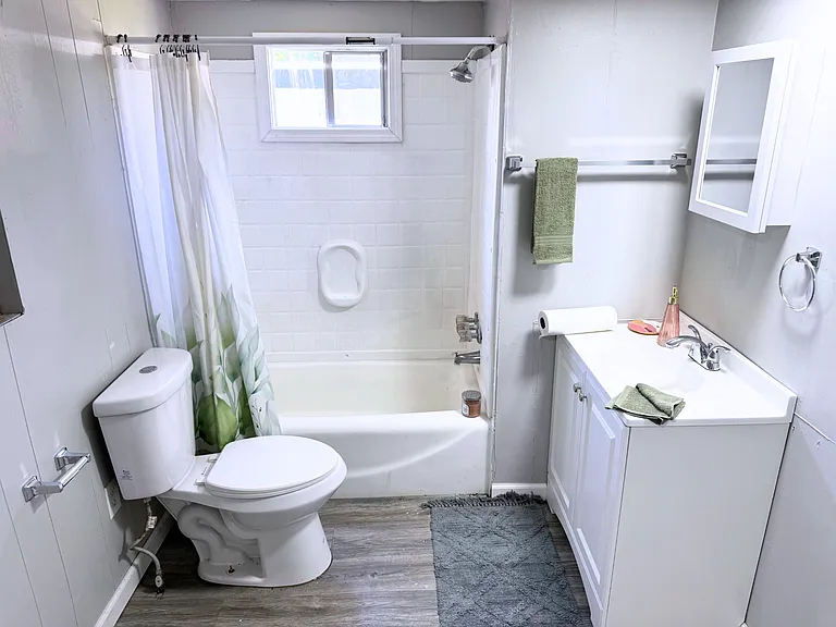 661 N 19th St #21 — Photo 6