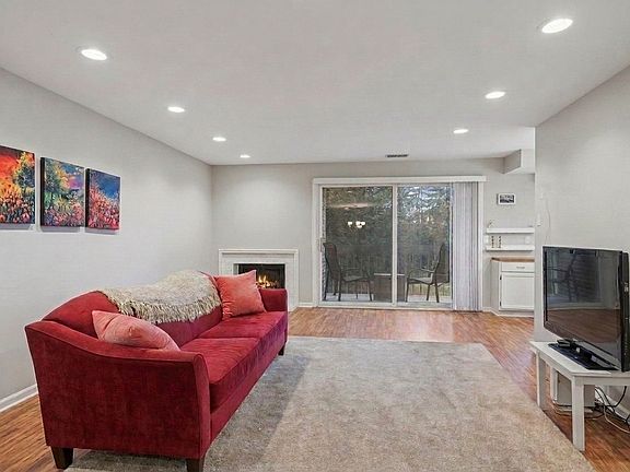 4th image of 1250 Rudolph Rd APT 2B
