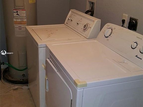 3rd image of 7140 Southgate Blvd #7140