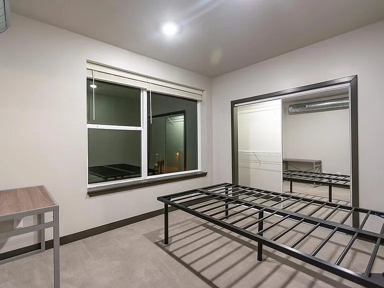 The Bentley Apartments — Photo 151