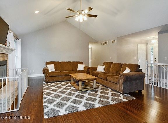 3rd image of 7646 Sundown Ln