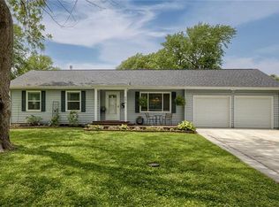 506 NW Frances Dr, Lees Summit, MO 64063