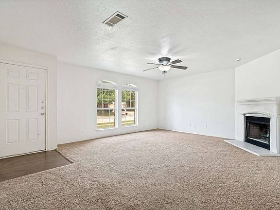 2nd image of 416 Bretts Way