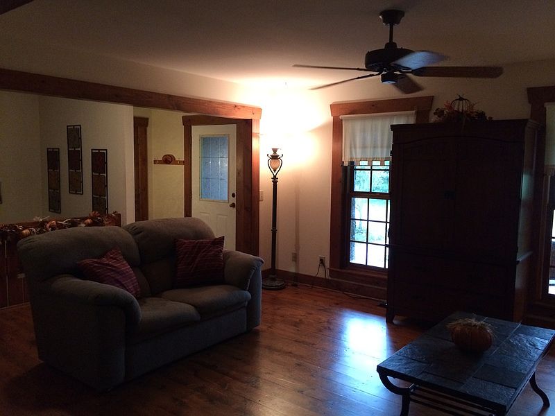 2nd image of 905 1005n Ave