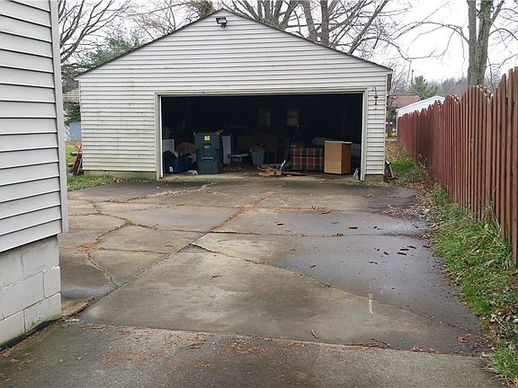 2nd image of 2085 Northwest Blvd NW