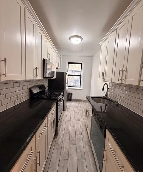 9440 210th St #1BX — Photo 12
