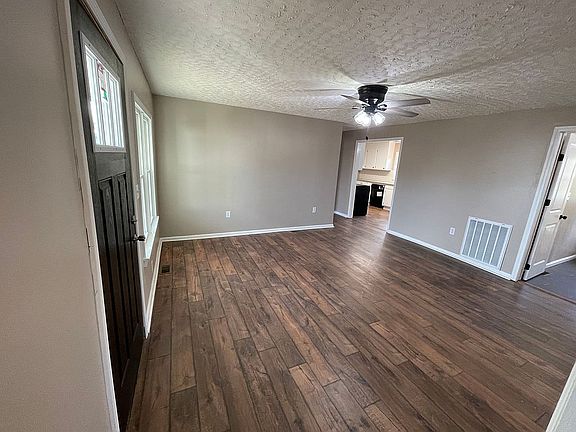 3rd image of 3185 Ward Green St