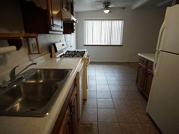 4th image of 3321 Dungarvan Dr