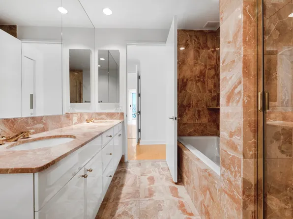 845 United Nations Plaza image 4 of 26