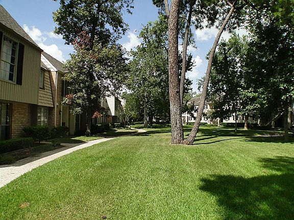 3rd image of 13364 Trail Hollow Dr #3364