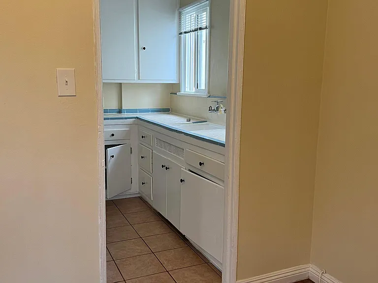 Kitchen entrance