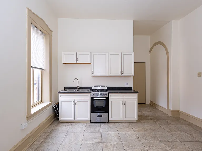 336 N Queen St #2 — Photo 6