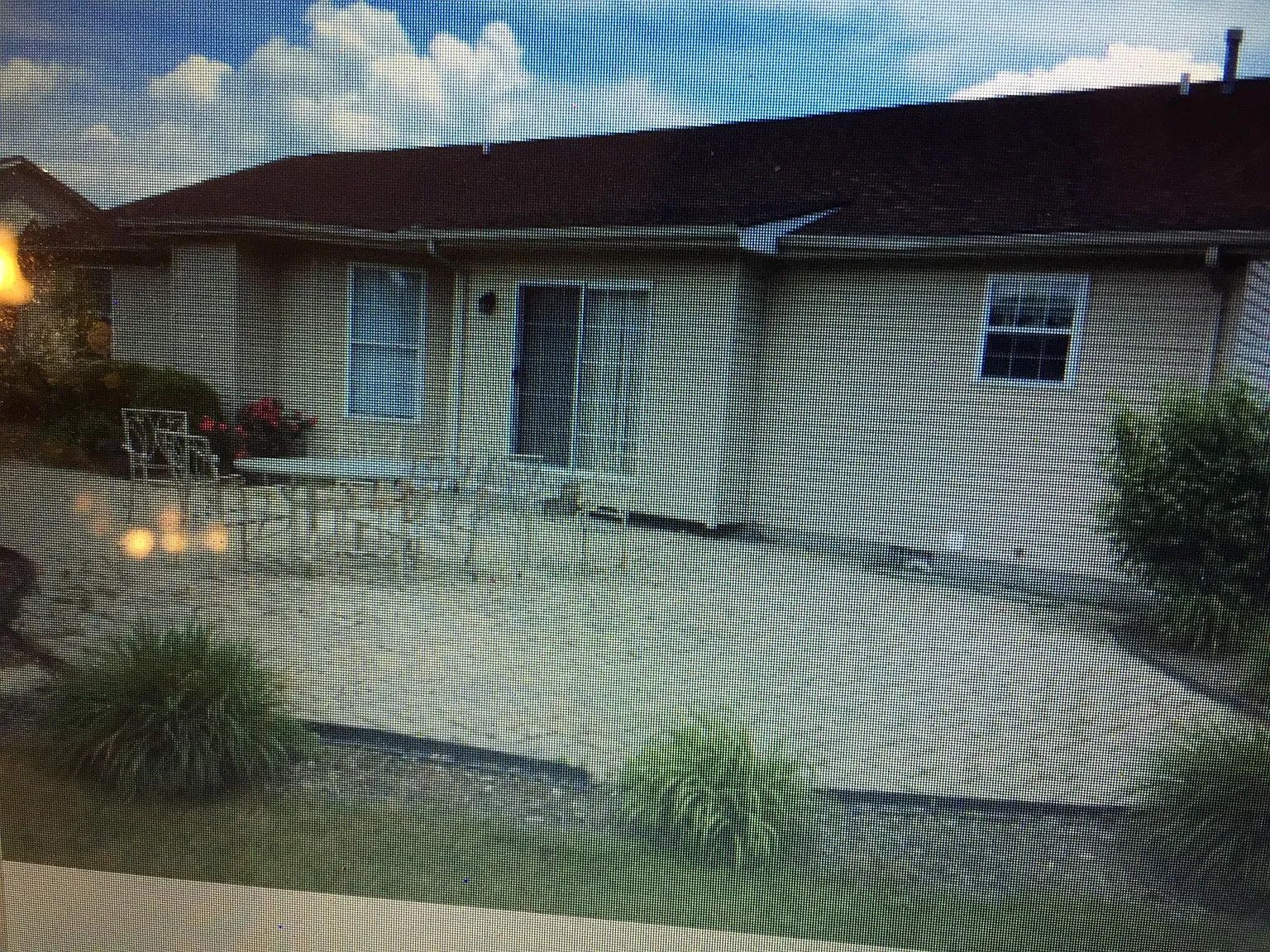 582 W Hoewisher Rd — Photo 3
