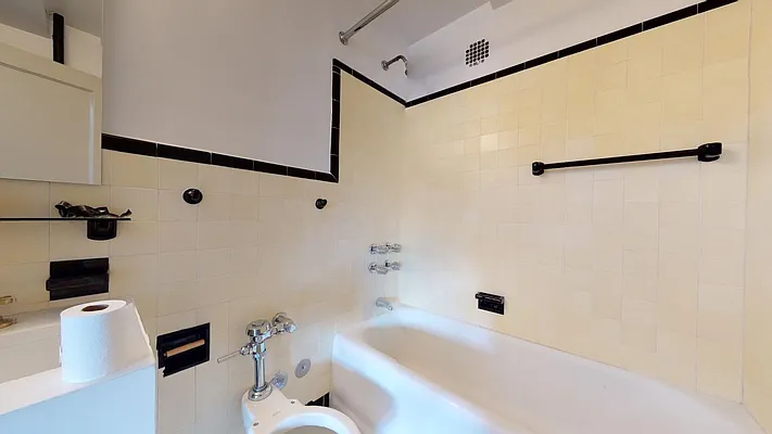 Rented by Bond New York | media 28