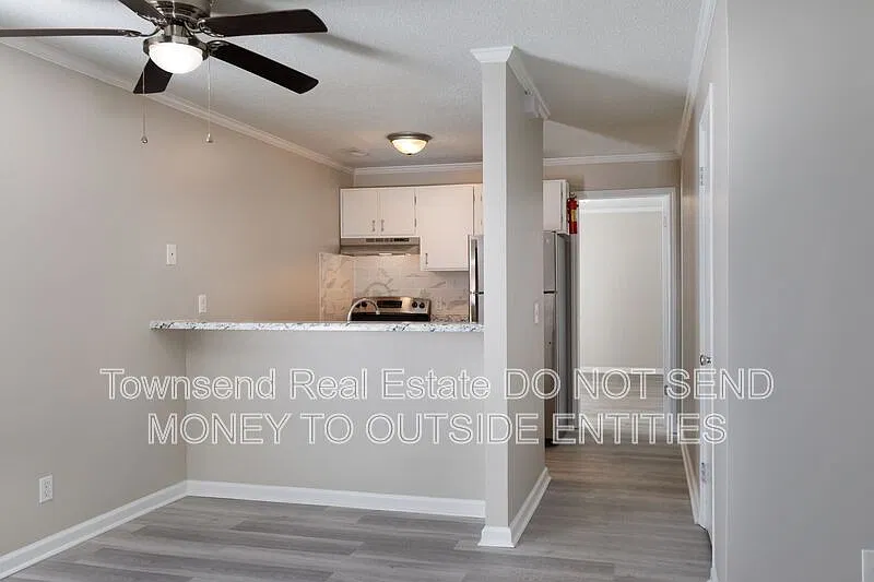 1 bed, 1.0 bath, 700 sqft, $835 — Photo 2