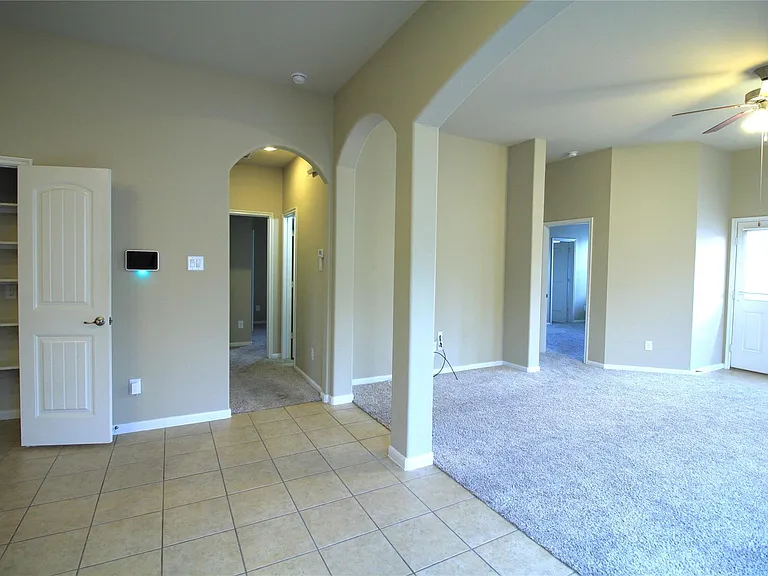 25311 Saddlebrook Ranch Dr — Photo 12