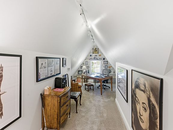 48th image of 200 Brookfield Ave