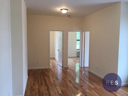 Rented by RES New York | media 6