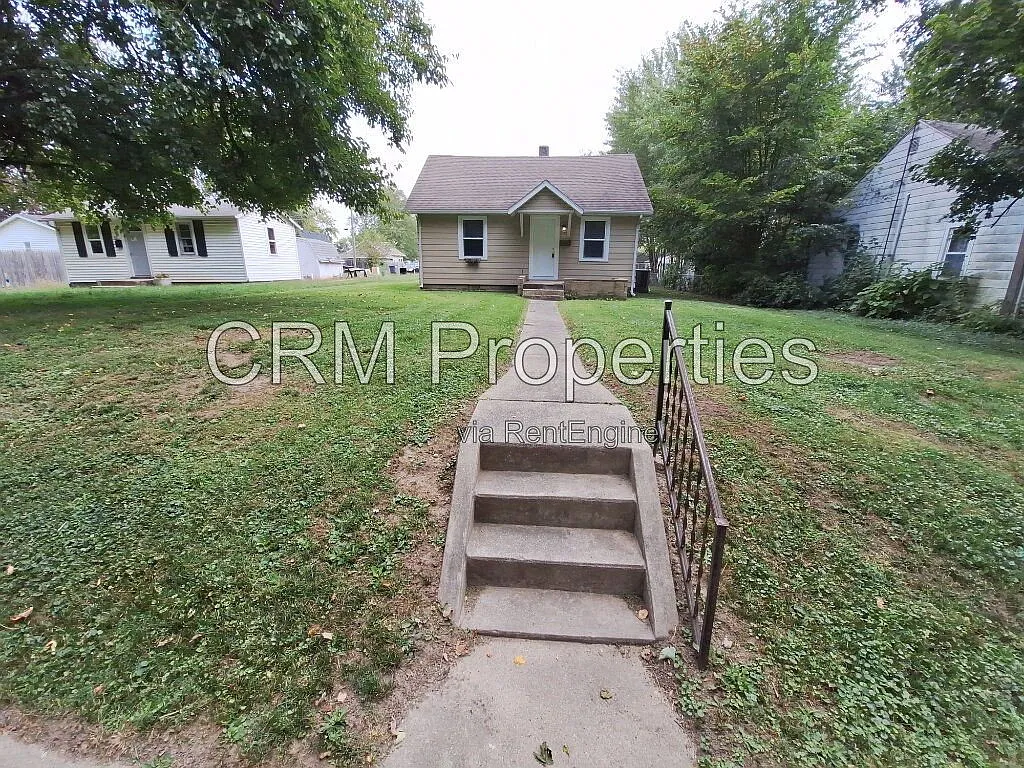 2 bed, 1.0 bath, 974 sqft, $950 — Photo 2