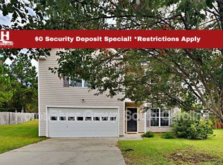 800 White Fawn Dr, Hopkins, SC 29061