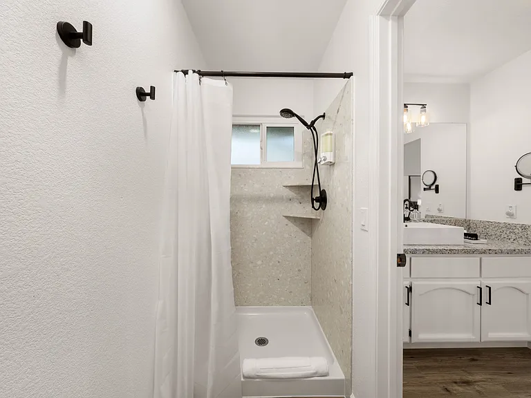 4501 Wrenford Way — Photo 31
