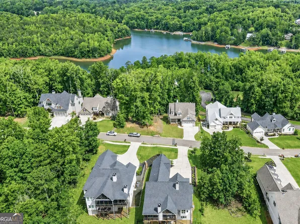 7465 Crestline Dr, Dawsonville, GA 30534