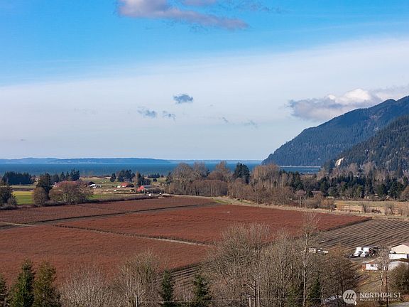 4th image of 16021 Colony Road