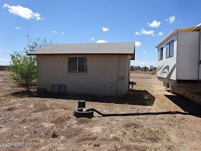 2nd image of 10493 N Highway 191